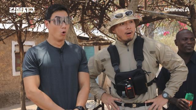 강민호, 잠비아 마을 덮친 코끼리에 겁 없이 맞선다