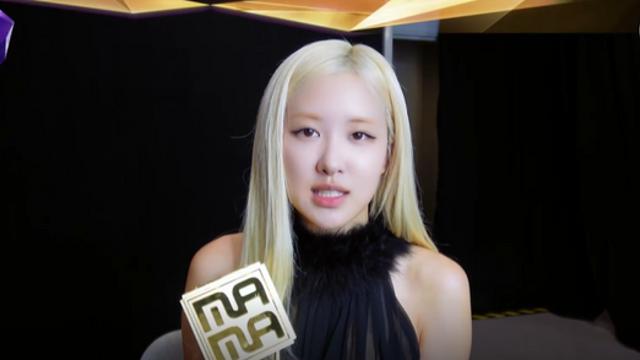 로제, ‘2025 마마’ 비자 송 오브더 이어 수상…“앞으로도 멋진 음악 들고나올 것”