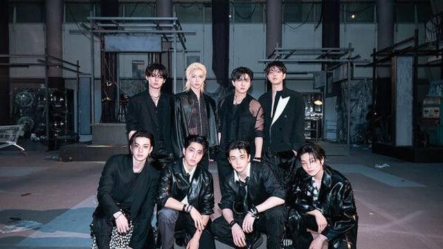 스트레이 키즈 새 앨범, '초동 더블 밀리언셀링' 달성