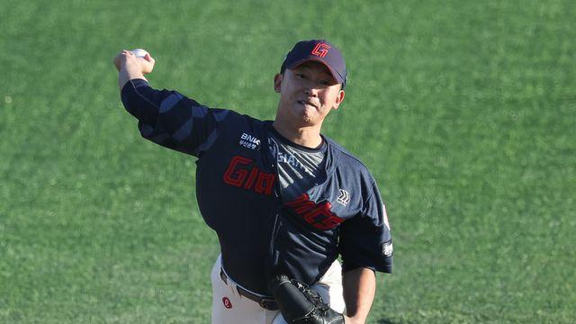 '와' 롯데 군필 대졸 우완, 대만전 '100구 완봉승' 미쳤다!…윈터리그 '탈삼진 1위·다승 4위·ERA 5위' 쾌거