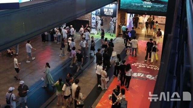 국회 '홀드백' 법제화 시동 걸자…