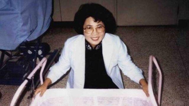 같은 병원의 네 쌍둥이 간호사들