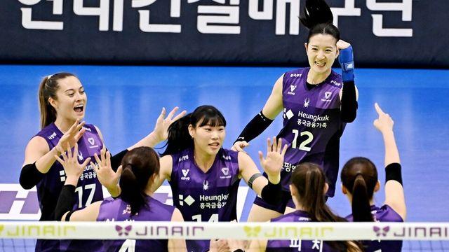 레베카 28점+이다현 선발 복귀… 흥국생명, 현대건설 원정서 3-0 완승