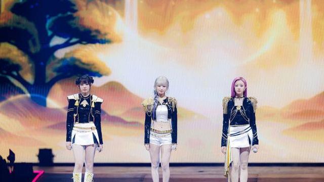 홍콩 '마마 어워즈' 2일차도 엄숙…베몬, 헌트릭스 '골든' 무대로 희망 노래