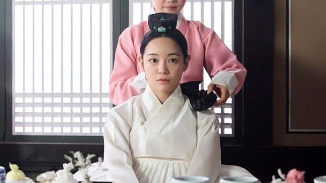 강태오♥김세정, 진짜 ‘부부 모드’ 돌입…뒤바뀐 운명 속 궁궐 로맨스 점화 (‘이강에는 달이 흐른다’)