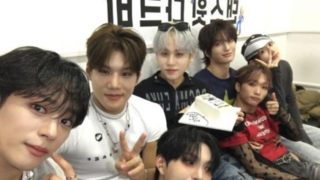 다크비, 'Irony'로 글로벌 팬심 사로잡았다…5주 활동 마무리