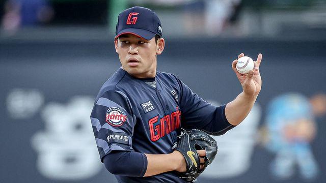 '이럴 수가' KBO 대표팀, 대만 윈터리그서 '일본 사회인 연합팀'에 1-2 역전패…선발 김진욱은 '3이닝 무실점'