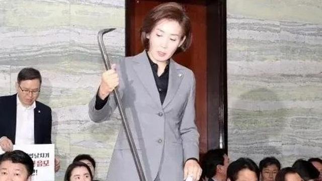 벌떼처럼 일어났던 검사들 '침묵'…쏙 들어간 '대장동 항소 포기' 이슈