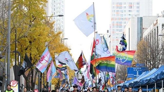 3년 만에 광주 도심 퀴어축제…우려했던 충돌 없이 끝나