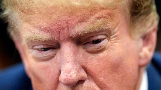 트럼프 지지율 36% 역대 최저…