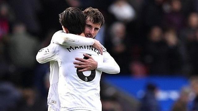 맨유 6년 만에 웃었다! '패무패무패무' 팰리스 원정 승리!…세트피스 2골 폭발→2-1 역전승+6위 도약 [EPL 리뷰]