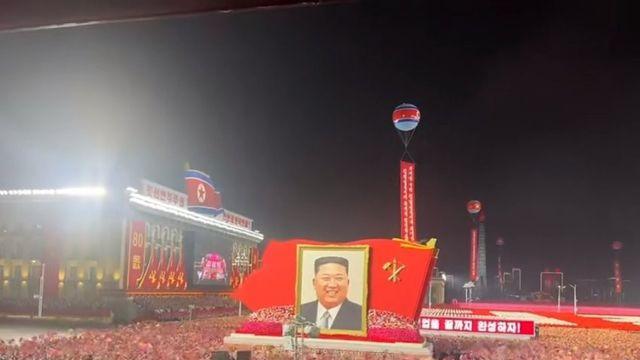 미쳐버린 북한 열병식 근황..
