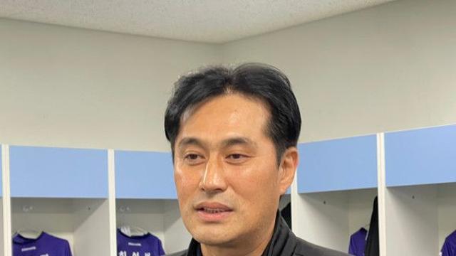 '살살해달라' 대구 팬들 외침에 유병훈 안양 감독 