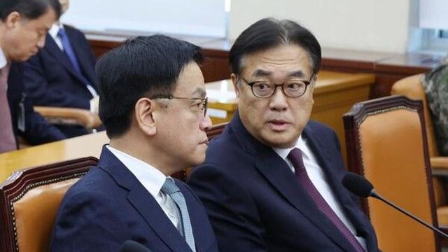 내란특검, '헌재 재판관 부실 검증' 의혹 관련 정진석 소환 조사