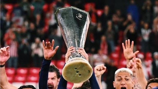 손흥민 협박해 금품 갈취… 20대 여성에 징역 5년 구형