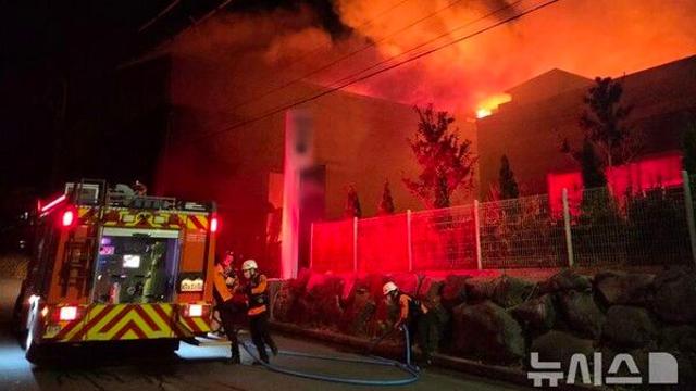 제주 야적장 화재에 대응 1단계 발령…인명피해 없어