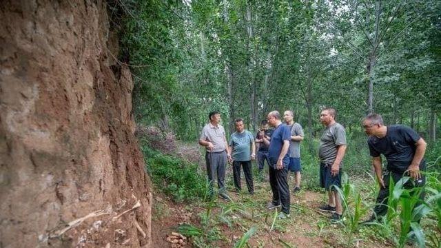 혐?) 인간 백골로 이루어진 지층이 발견되는 나라