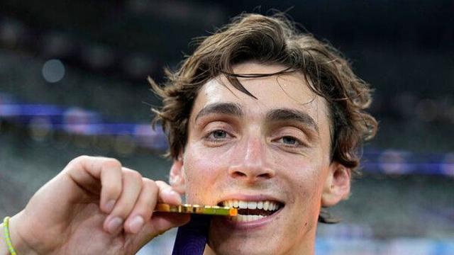 2025 세계육상연맹 '올해의 선수'에 듀플랜티스·매클로플린