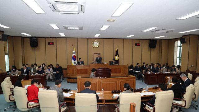 하동군의회, 제2차 정례회 개회