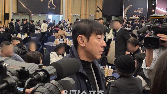 ‘폭행 가해자’로 지목된 신태용 감독도 입 열었다 “폭언 있었으면 감독 안 한다” [IS 현장]