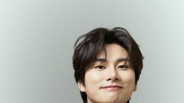 이이경, '놀뭐' 하차 후 대형 기획사 대표 됐다…日 드라마 '첫 출연' [공식]