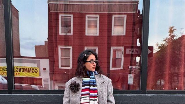 스키니 머플러가 돌아왔다! 두껍지 않아 더 멋있는 2025 겨울 룩