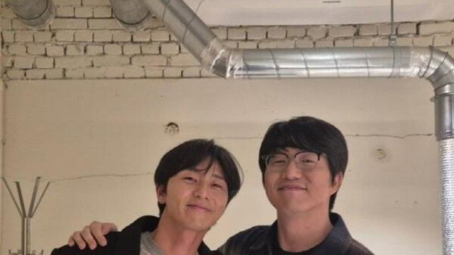 성시경, '먹을텐데' 출연 예고 박서준 극찬 