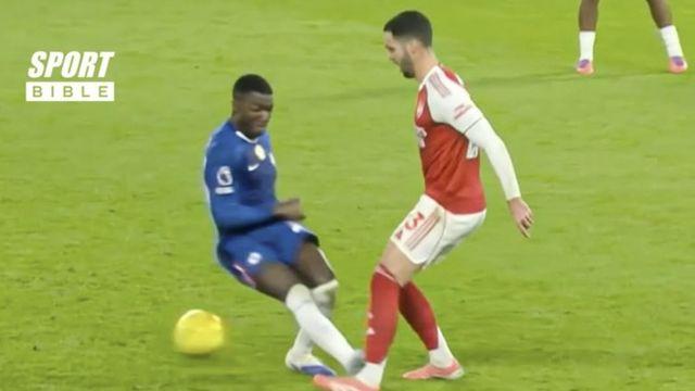 [PL ISSUE] 38분 만에 레드카드로 OUT된 카이세도...3경기 출전 정지 예정→첼시 초비상