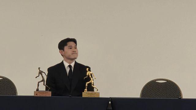 ‘MVP’ 이동경의 소회 “힘든 순간 잊을 정도로 기뻐” [IS 현장]