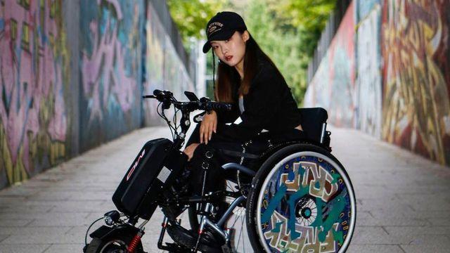 '휴대폰, 다이어리도 꾸미는데 휠체어는 왜 안 되나요?'