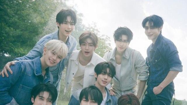 제로베이스원, 내년 3월까지 완전체 활동 연장…앙코르·신보 발표 예고