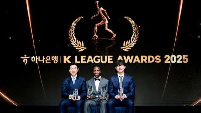 K리그2 싹쓸이한 인천, ‘감독상·MVP·영플레이어상’ 삼인방 말말말 [K리그 대상]