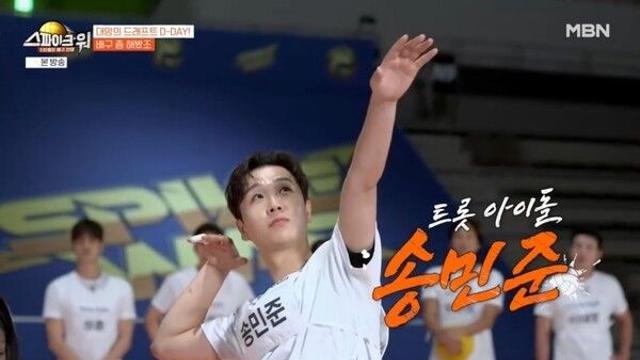 박지현 추천 송민준, 에이스급 활약…안성훈 첫 배구 도전('스파이크 워')
