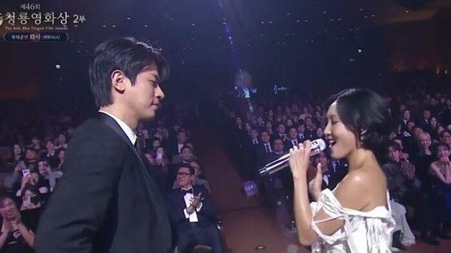 메가히트곡 맞다 vs 아니다