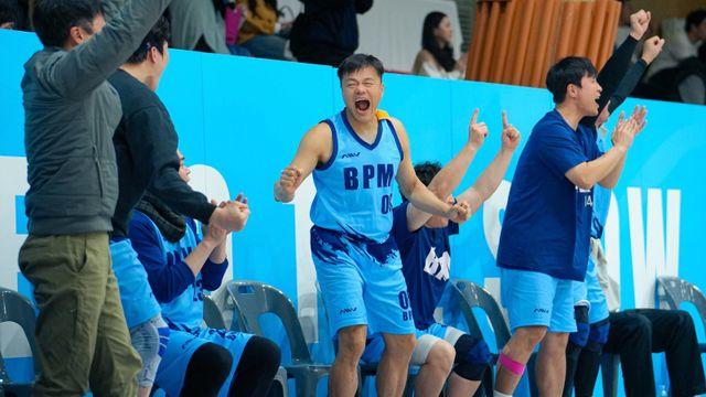 JYP, 자선 농구 대회로 모금한 2100만 원 환우 치료비로 기부…박진영 출전