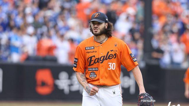 ‘KBO MVP’ 폰세, 돈방석 예약 ‘최소 441억-최대 588억’ 전망