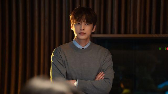 모태솔로 변호사 윤선우, 함은정 향한 순애보…'첫 번째 남자' 스틸 공개