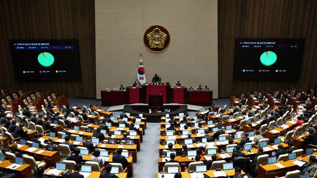 10년 의무복무 ‘지역의사제’ 국회 문턱 넘었다