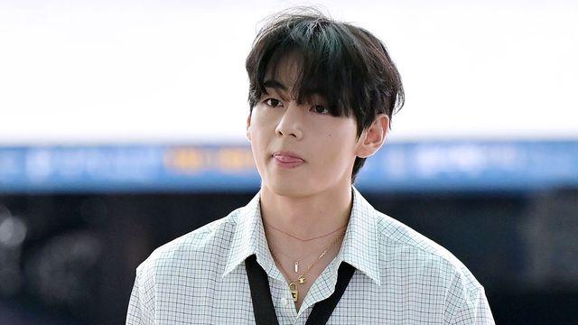 'BTS 아빠'는 이런 느낌?…뷔, 신발 사진 보낸 父에 