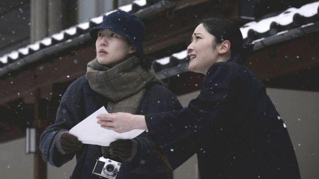 미야케 쇼, 심은경 극찬…”같이 일하며 깨달은 점 많아” (‘여행과 나날’)