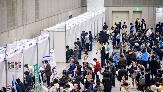 수원시 고용 훈풍…일자리공시 최다·고용률 최고 [새빛수원]