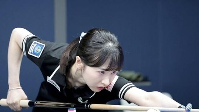 “몰라봤다 이 선수” 데뷔 2년차 박예원, 이신영 꺾고 16강 진출[하림배LPBA]