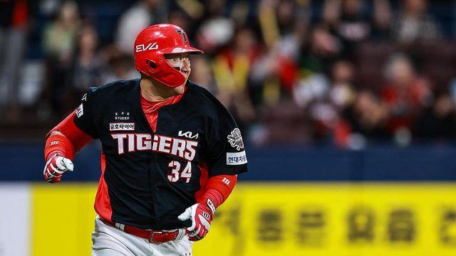 '삼성 이적설' KIA 최형우, 거취 묻자 