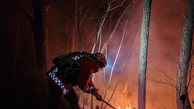 경북 김천 야산서 불…0.1㏊ 태우고 3시간여 만에 진화