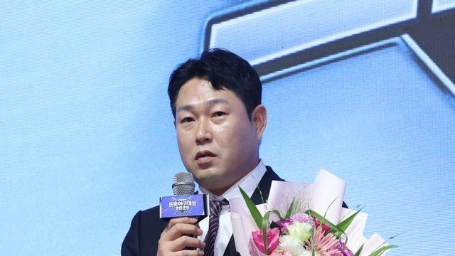 [조아제약 시상식] 최고 포수상 양의지 