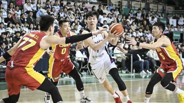 한국 농구, ‘만리장성’ 두 번 부쉈다…12년 만의 중국전 ‘대기록’