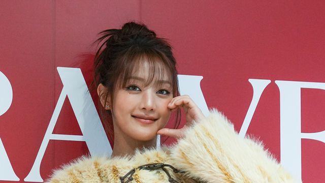 [포토] 아이들 민니, 추위 녹이는 깜찍 볼하트