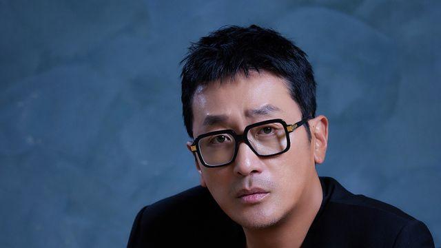 ‘윗집 사람들’ 하정우 “스와핑 소재? 선택 여지 없었다” [인터뷰①]