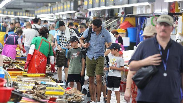 부산 외국인 관광객 사상 처음 300만명 넘어