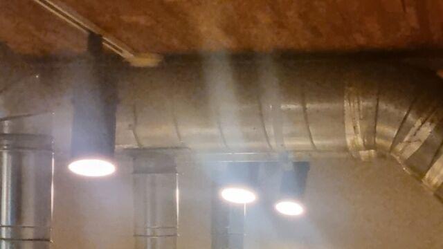 방탄소년단 뷔, 고깃집 비주얼…송강과 ‘맛집 우정’